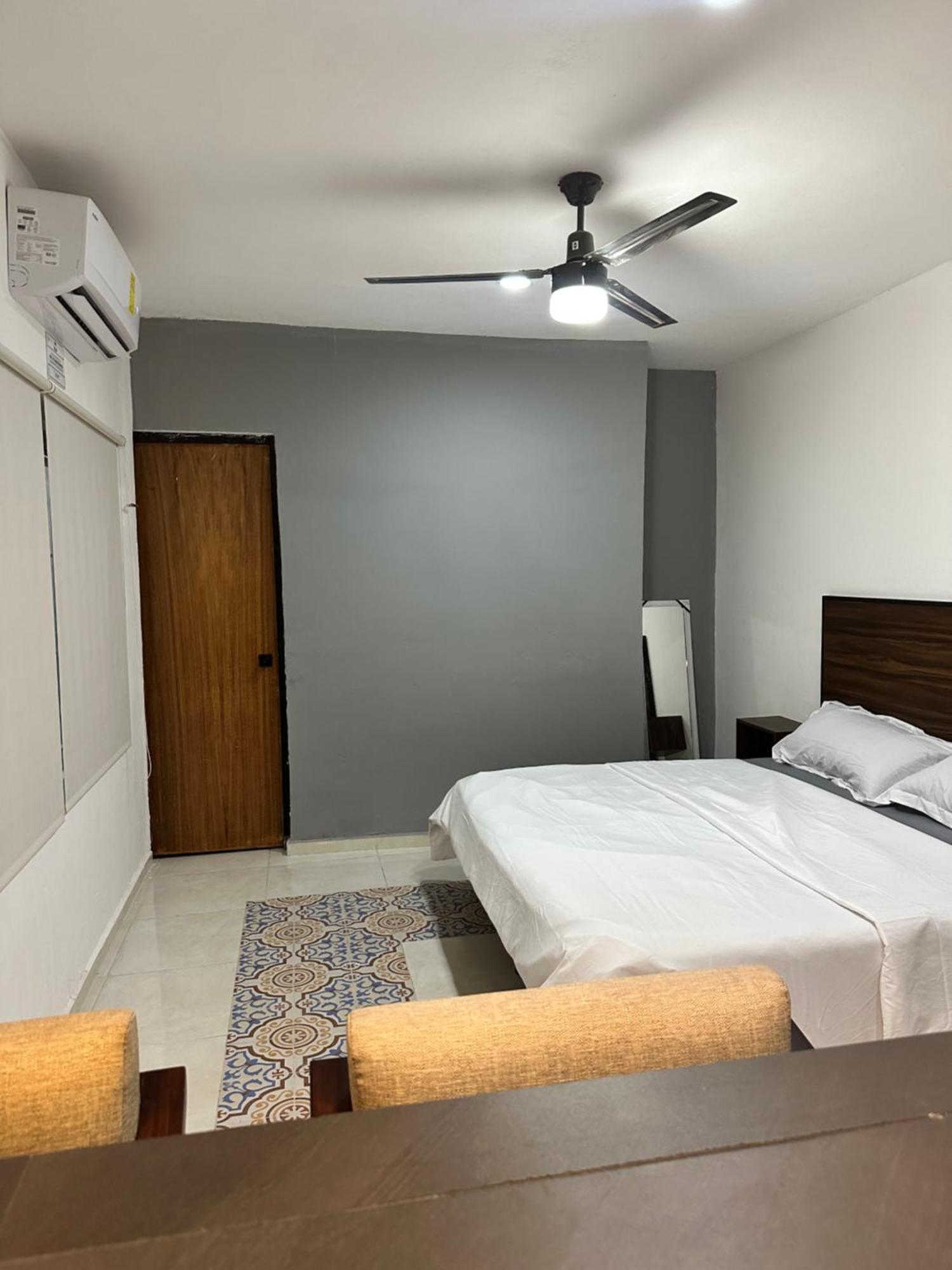 Apartamentos 31 Прогресо Экстерьер фото